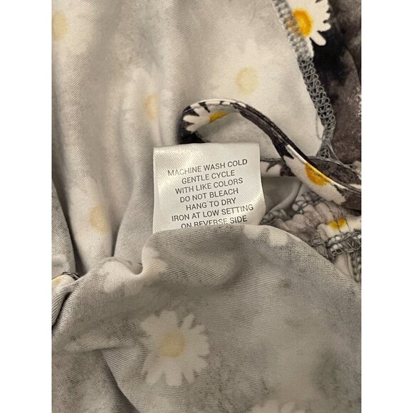 Orange Kiss Daisy Flower PLUS Size 2X Ruched Side Artsy Tee Floral T-Shirt Top - Picture 10 of 10